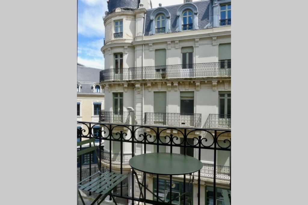 Magnolia : Superbe deux-pièces quartier du Château Pau Exterior foto